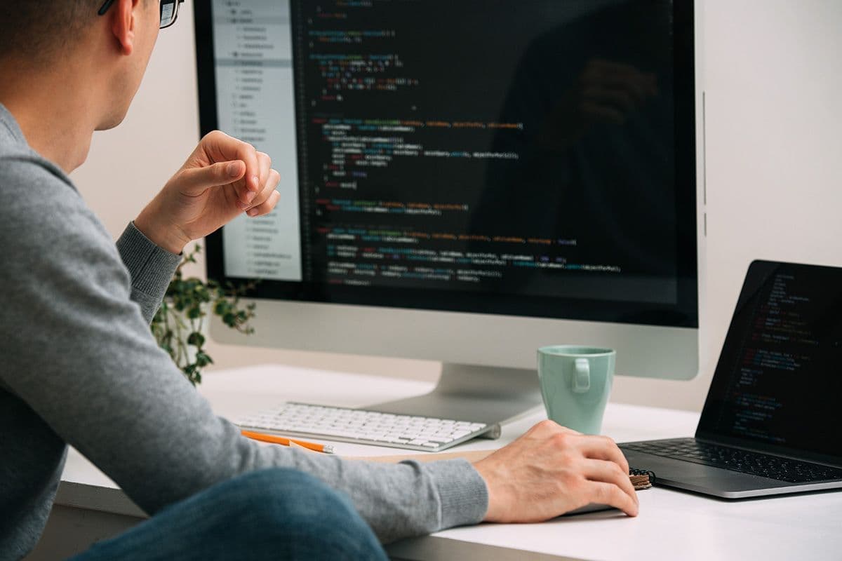 Miltä palkka-asiantuntijan työ näyttää vuonna 2025?