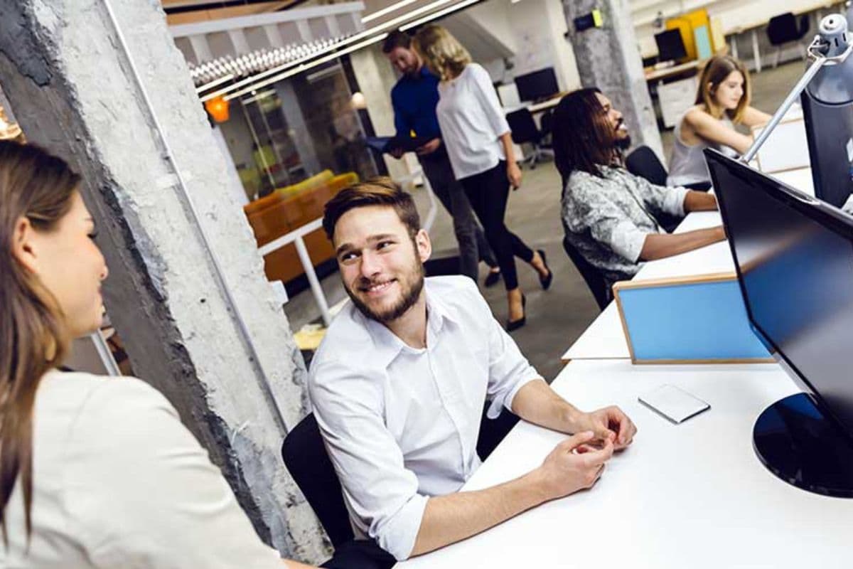 Viisi tapaa, miten automaatio helpottaa palkka-asiantuntijan työtä